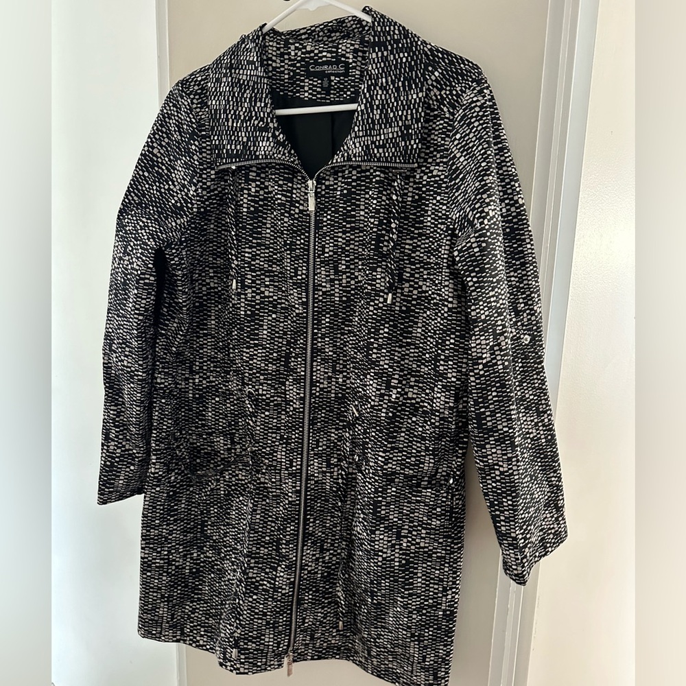NWOT Conrad C collection mid length rain jacket sz 12